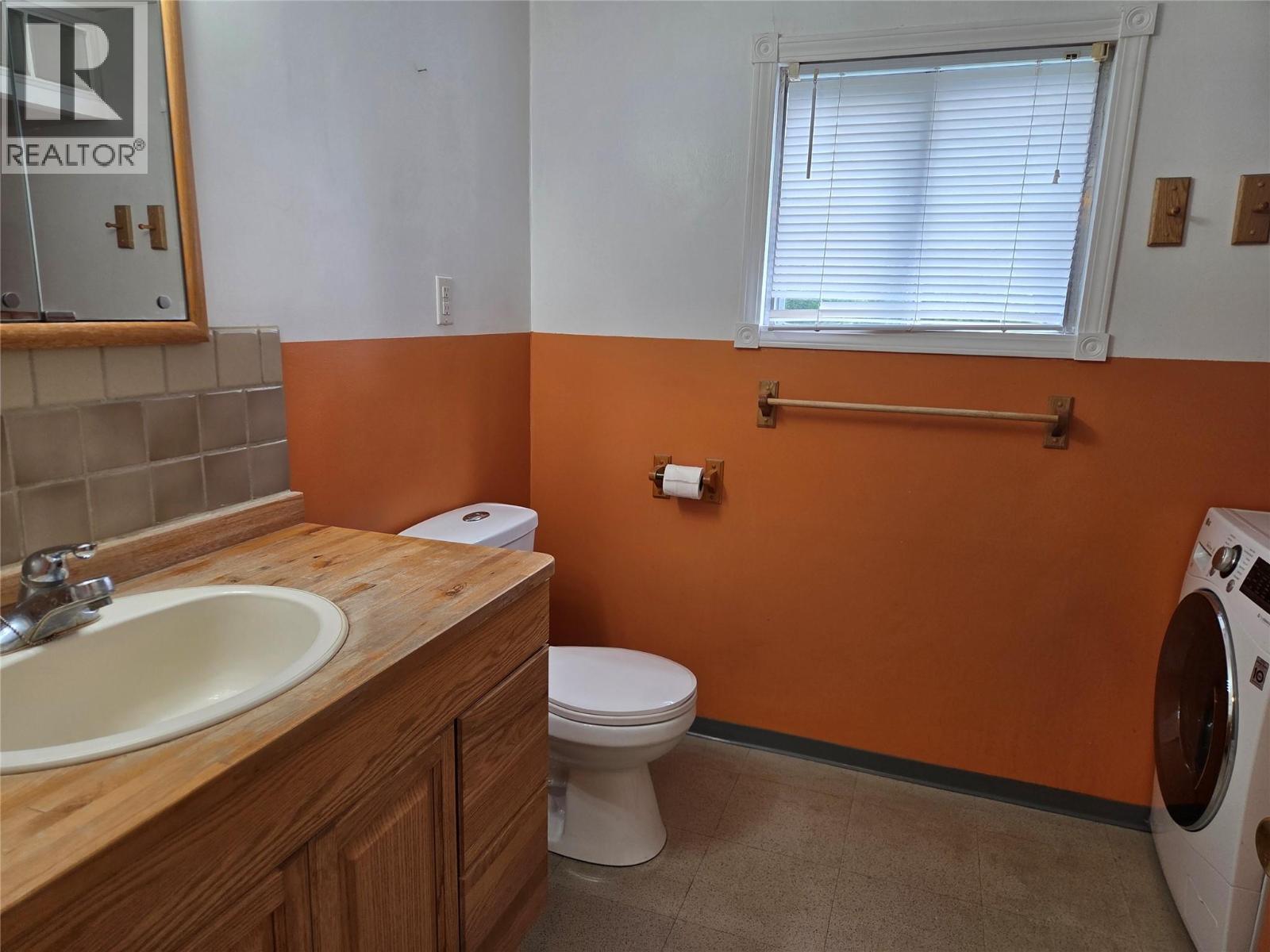 1064 Richter Avenue - 5