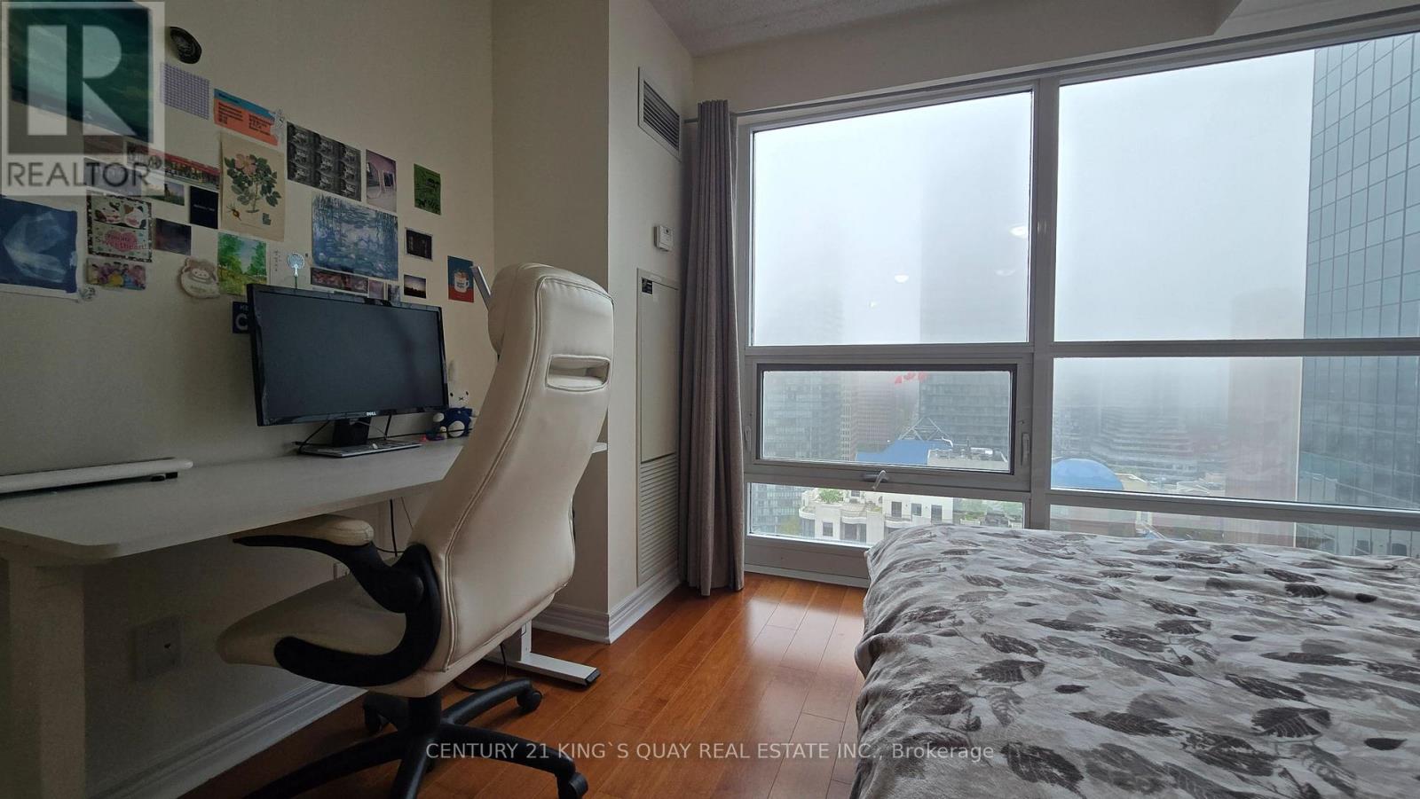 #2714 763 BAY STREET - 22