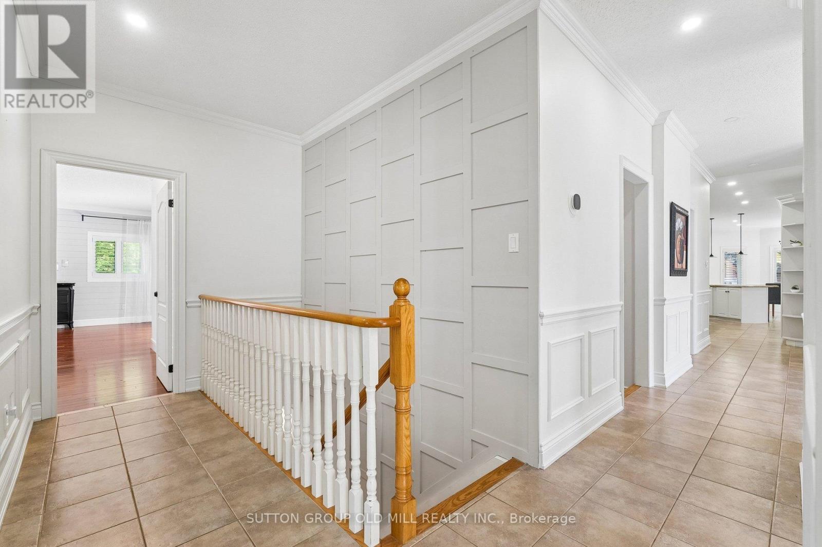 7 ROLLING MEADOW DRIVE - 16