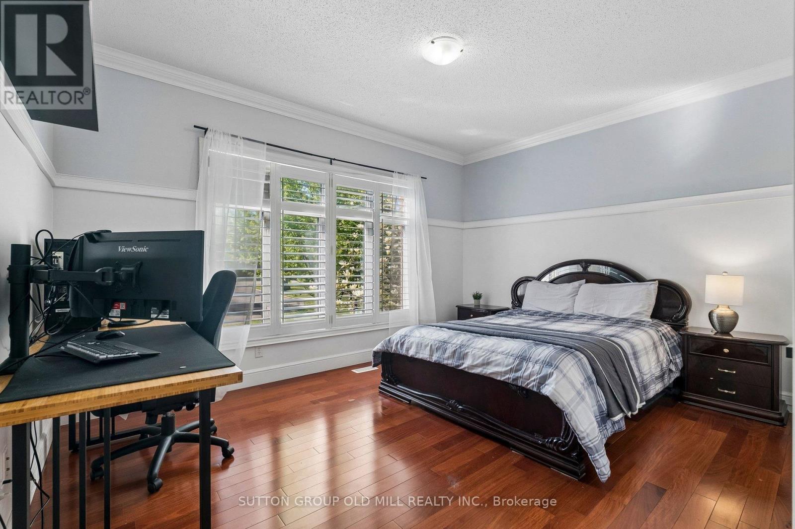 7 ROLLING MEADOW DRIVE - 25