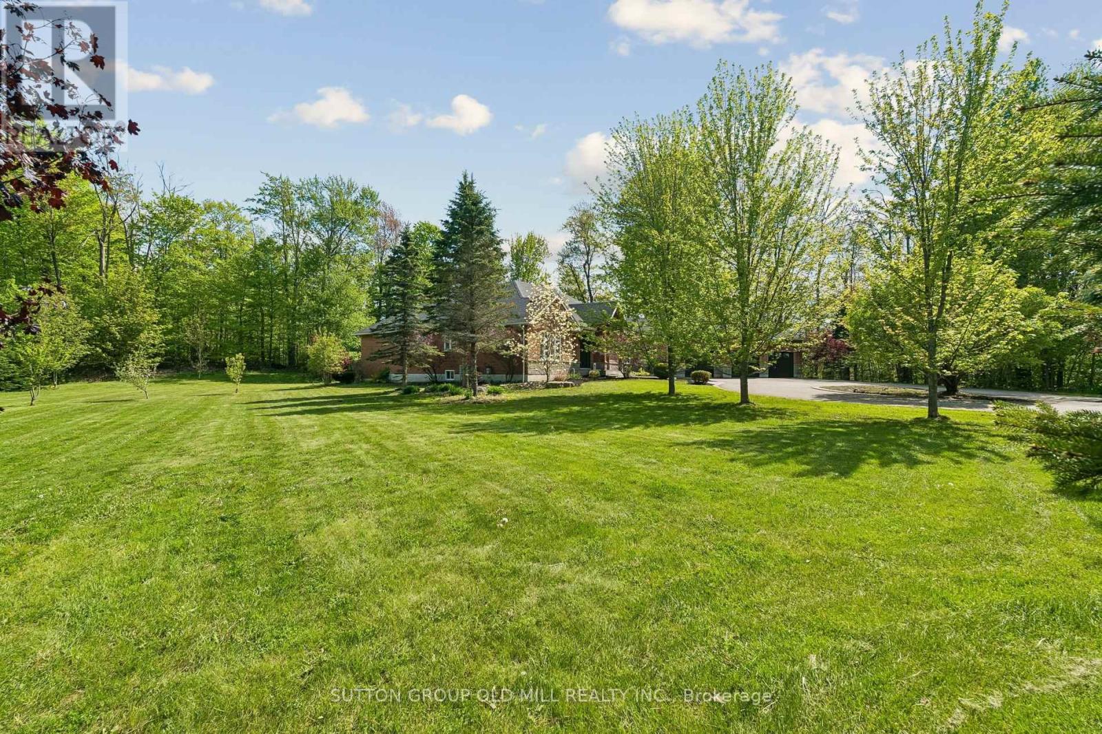7 ROLLING MEADOW DRIVE - 45