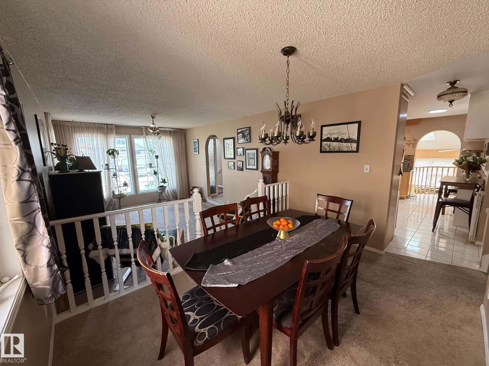 2812 35 ST NW - 9