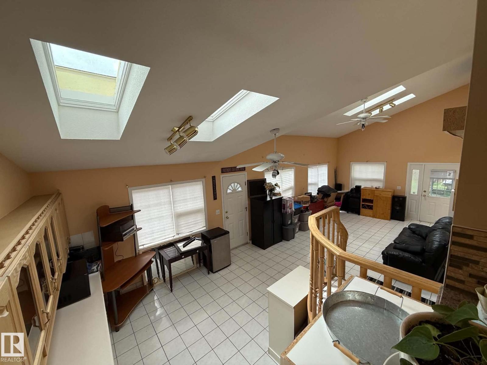 2812 35 ST NW - 40