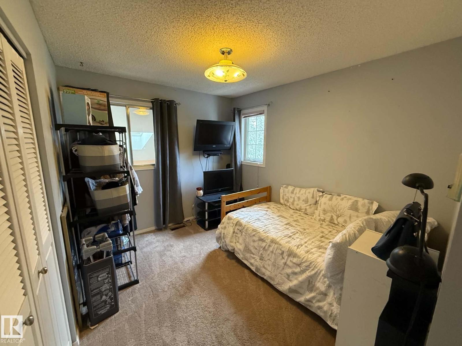 2812 35 ST NW - 17