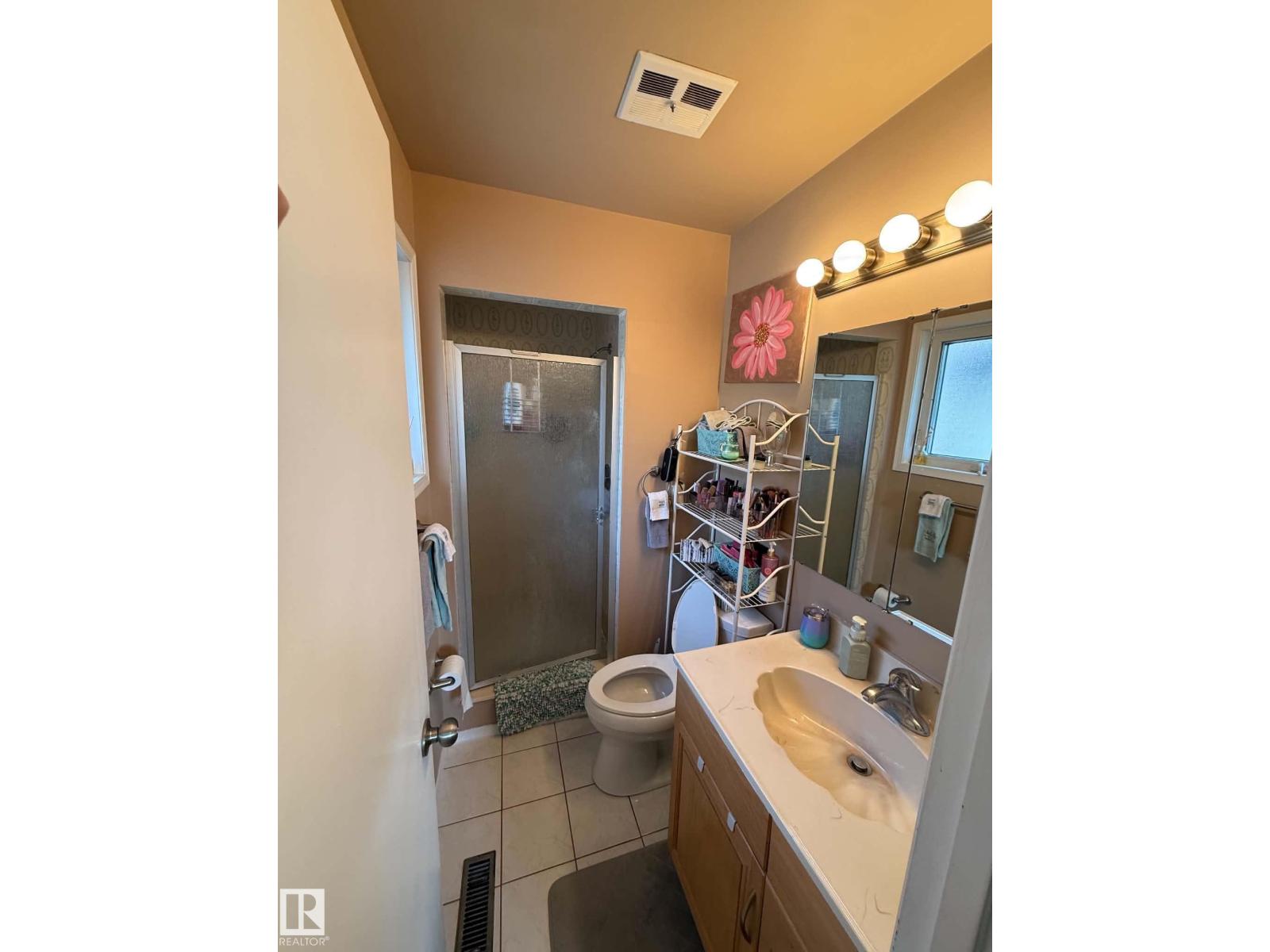 2812 35 ST NW - 16