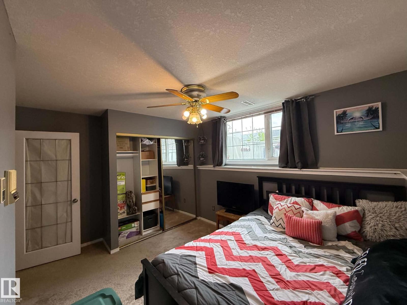 2812 35 ST NW - 23