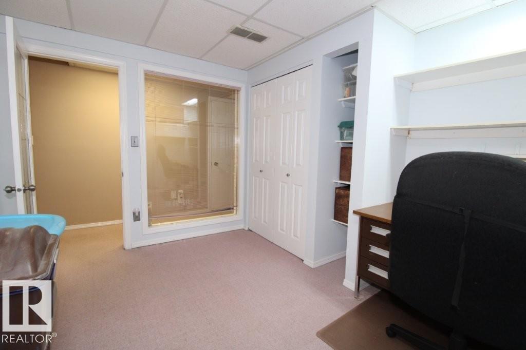 2812 35 ST NW - 30