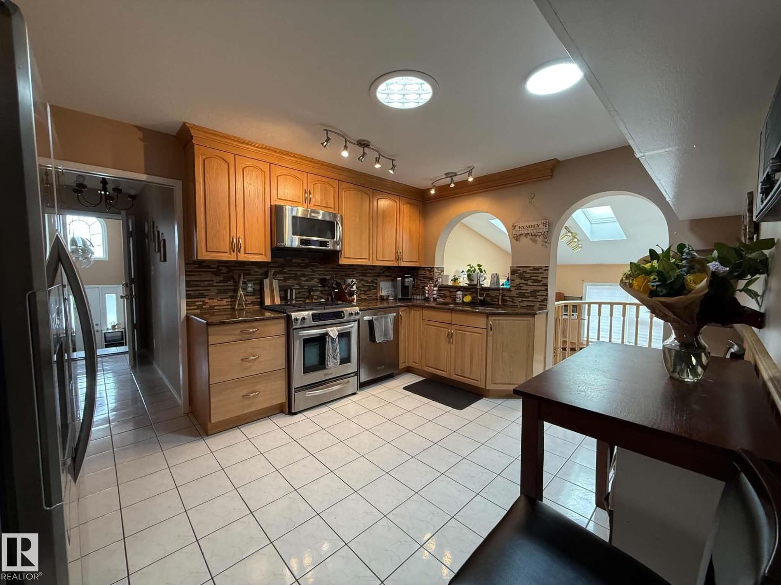 2812 35 ST NW - 1