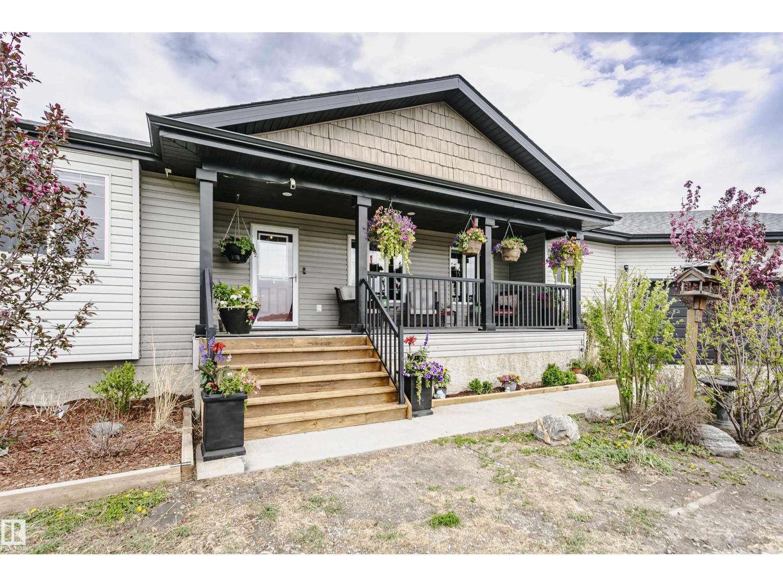 2208 TWP ROAD 534 - 3