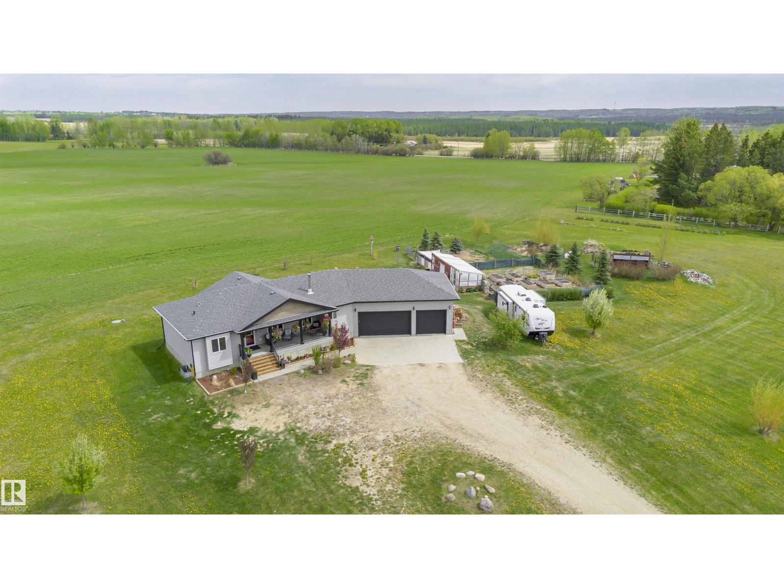 2208 TWP ROAD 534 - 55