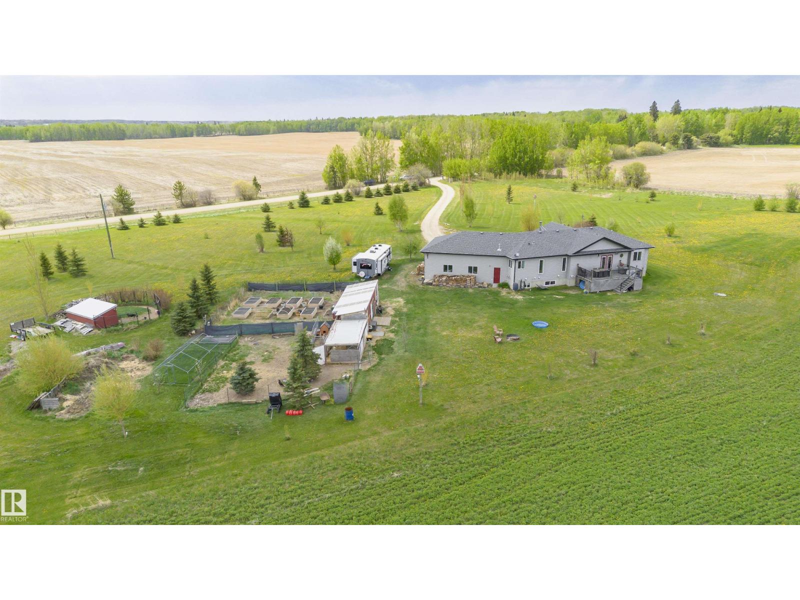 2208 TWP ROAD 534 - 64