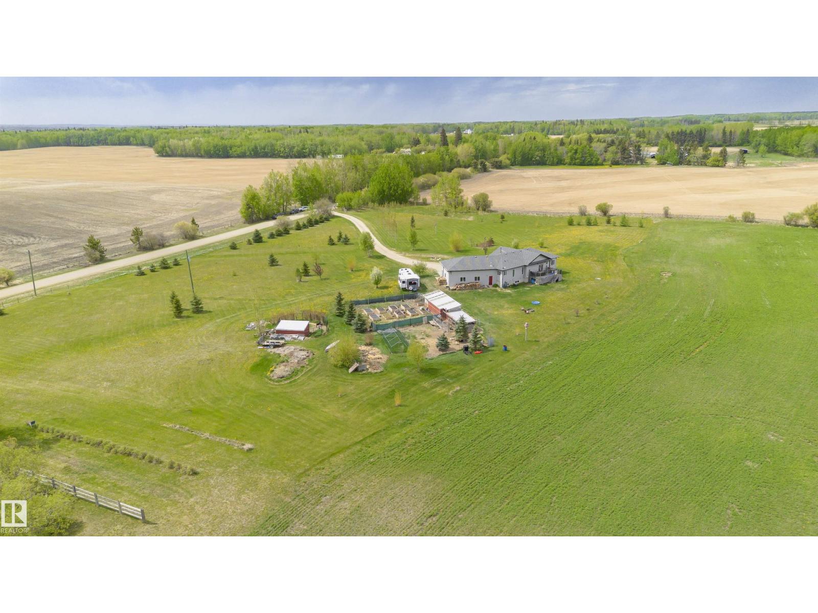 2208 TWP ROAD 534 - 58