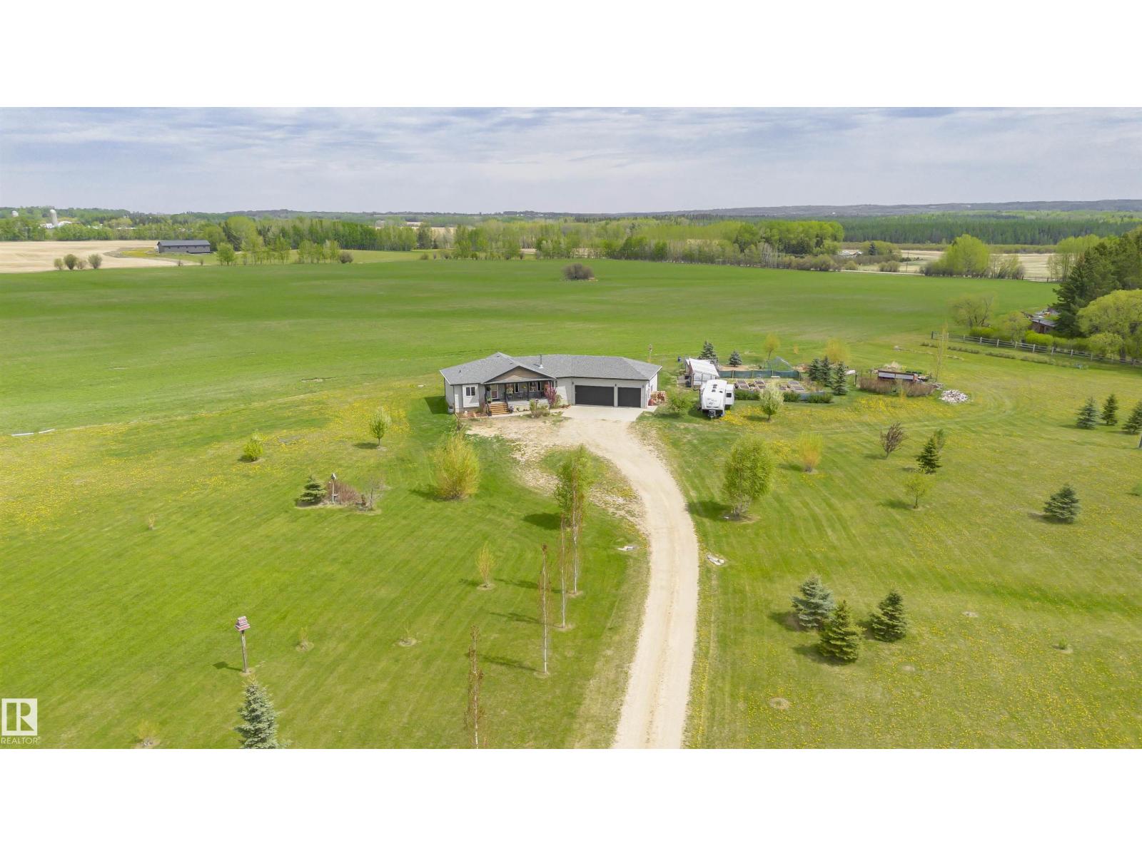 2208 TWP ROAD 534 - 63