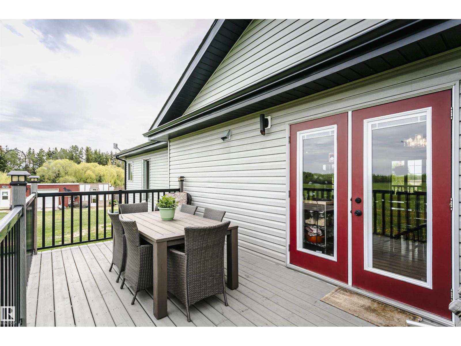 2208 TWP ROAD 534 - 68