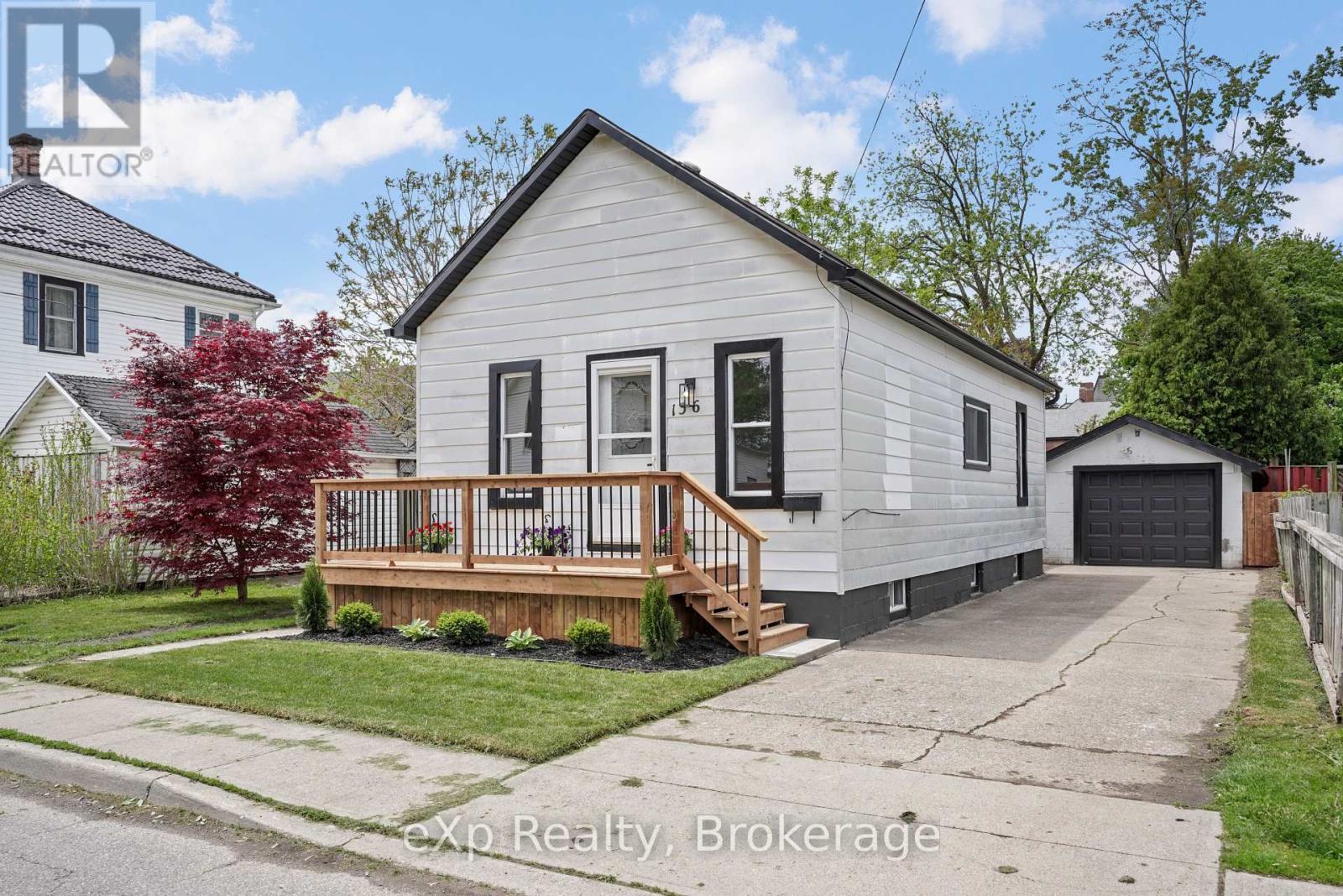 136 ADELAIDE STREET S - Image 3