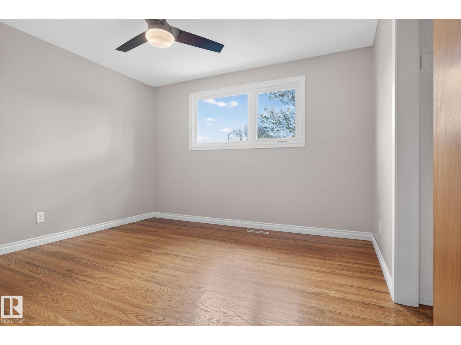 21 CYPRESS AV — photo 17