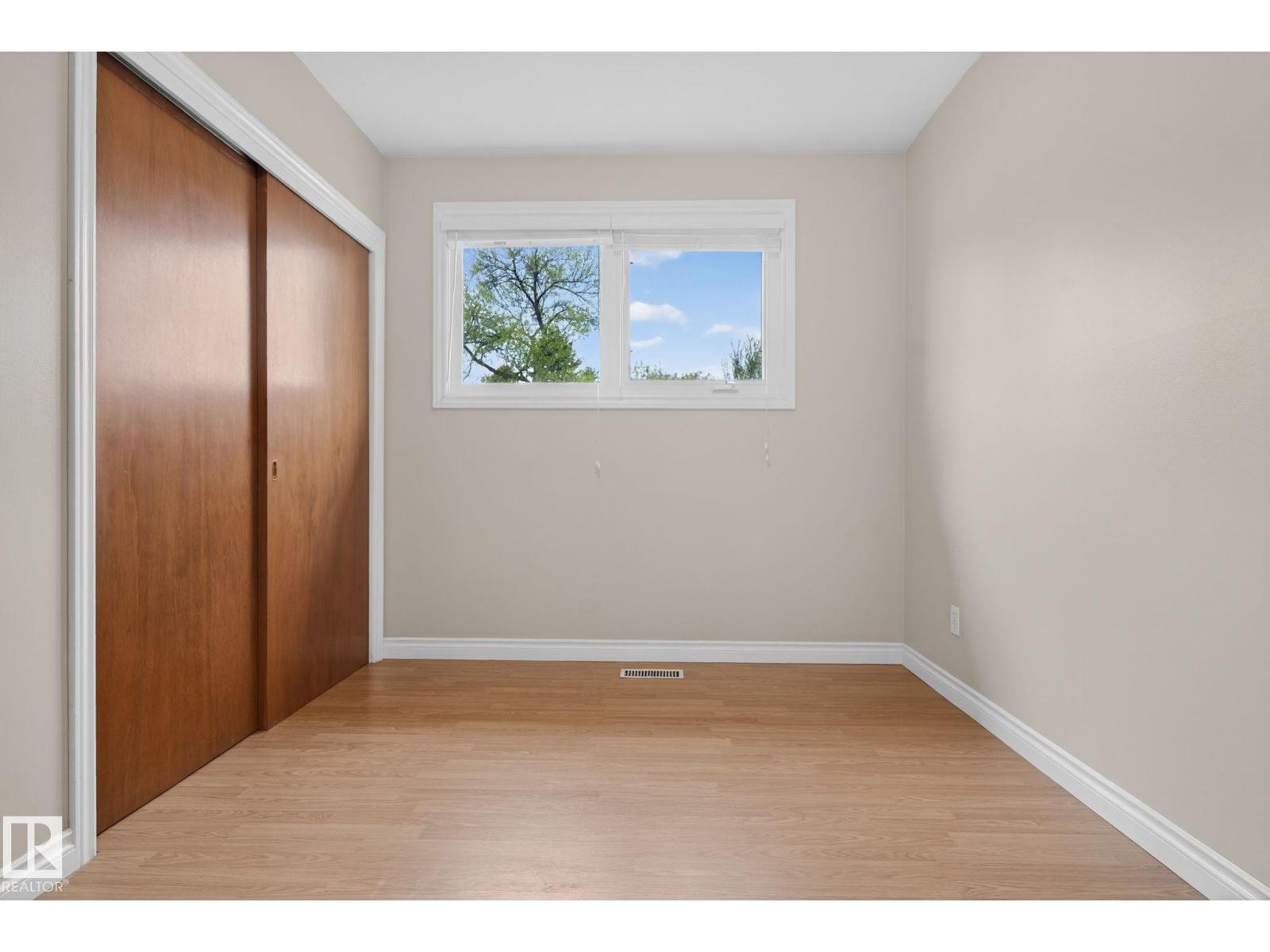 21 CYPRESS AV — photo 25