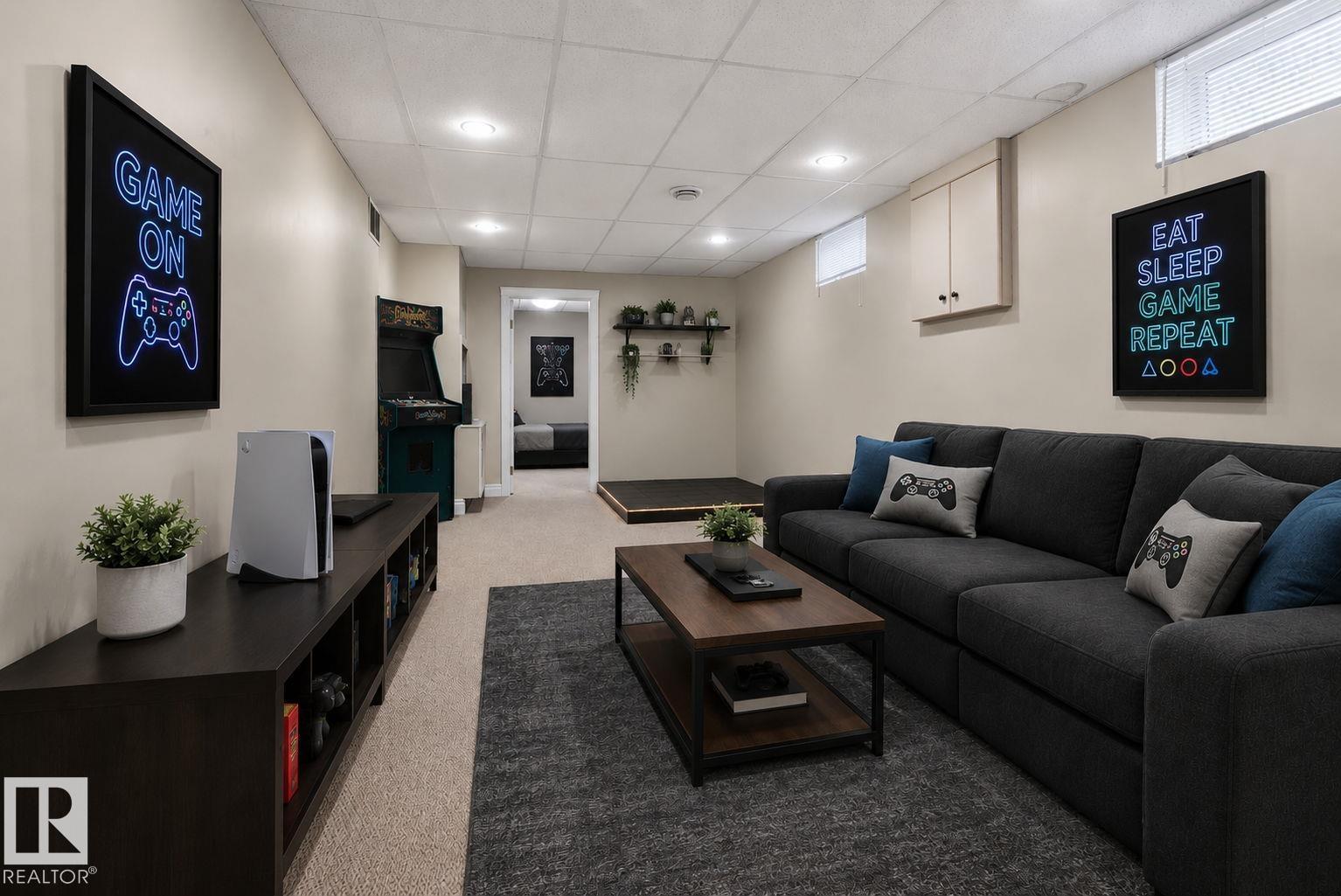 21 CYPRESS AV — photo 26