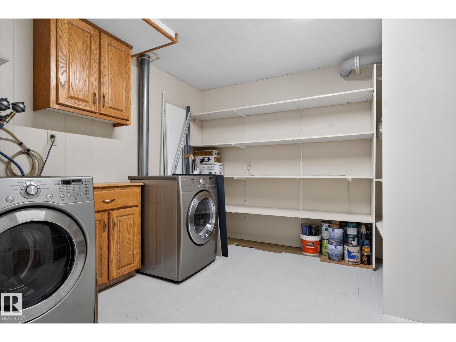21 CYPRESS AV — photo 38