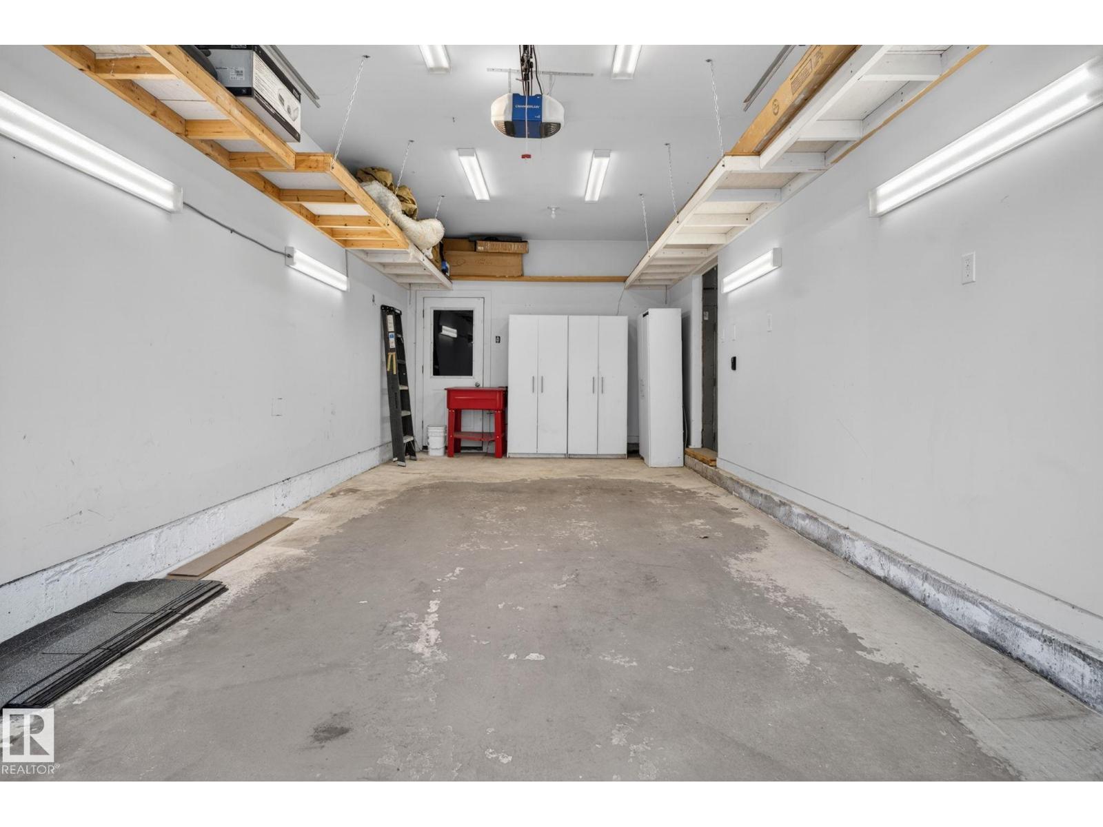 21 CYPRESS AV — photo 43