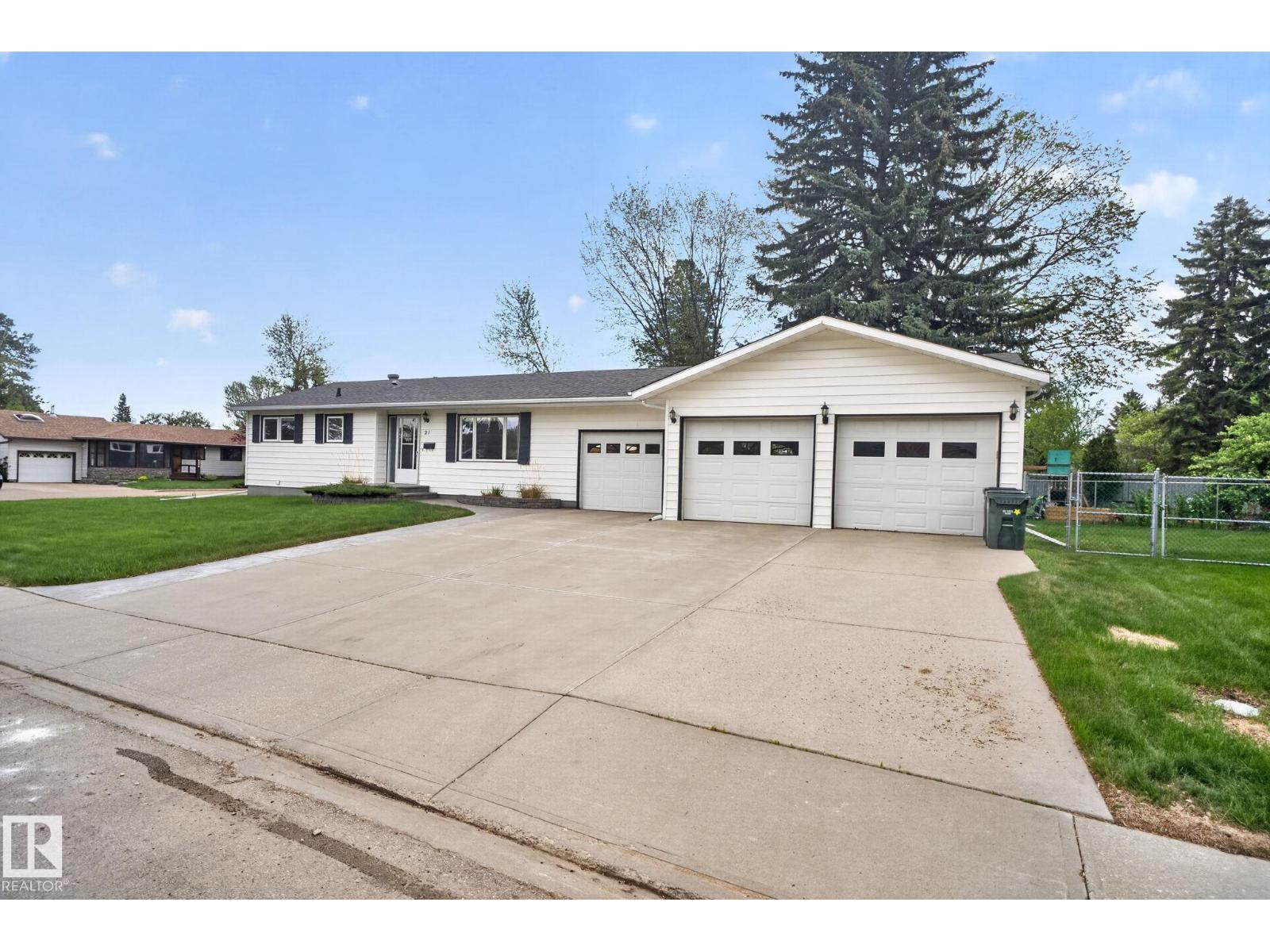 21 CYPRESS AV — photo 50