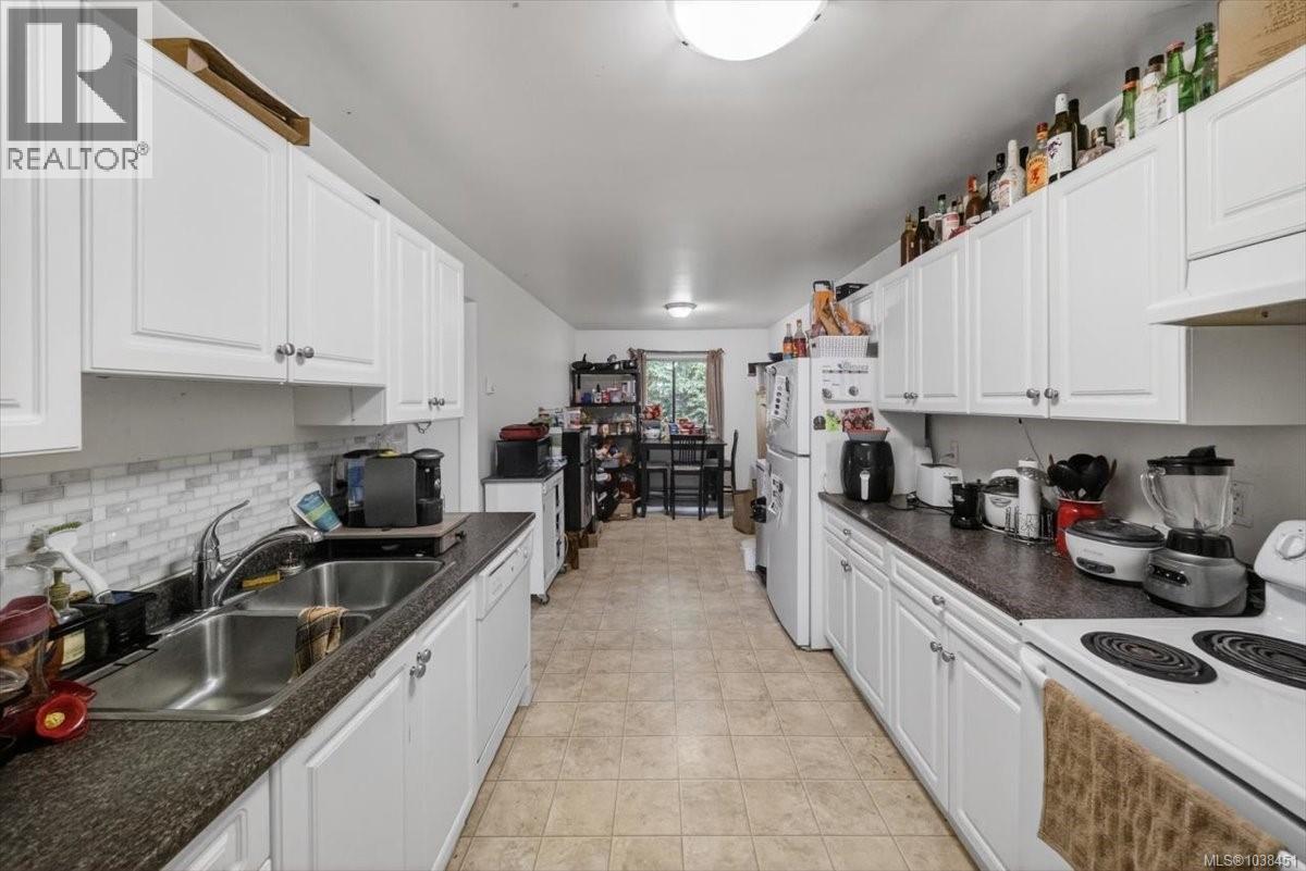 700 Stancombe Rd - 10