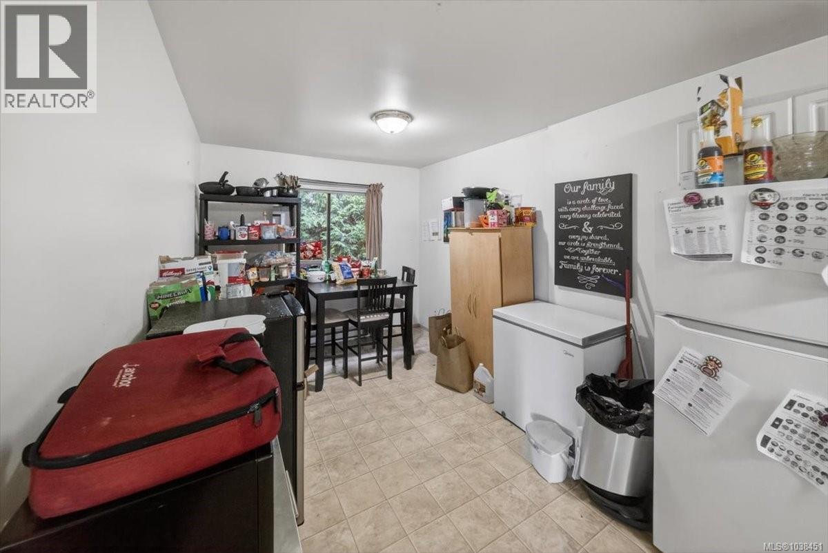 700 Stancombe Rd - 7