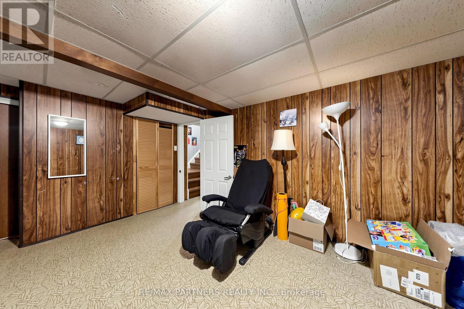 #134 201 ALEXMUIR BOULEVARD - 33