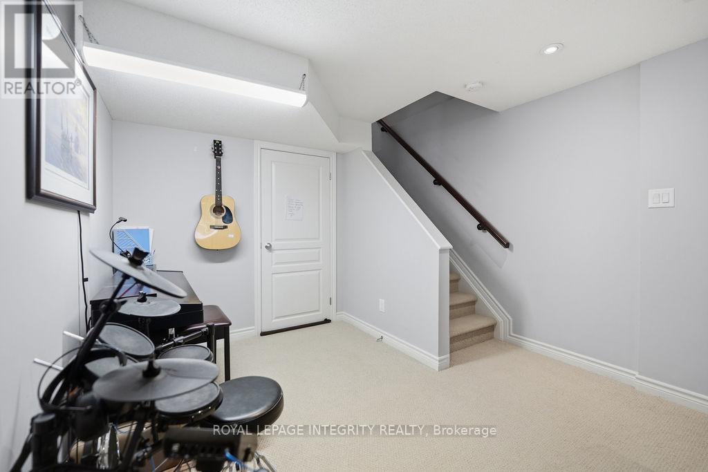 268 KEYROCK DRIVE - 41