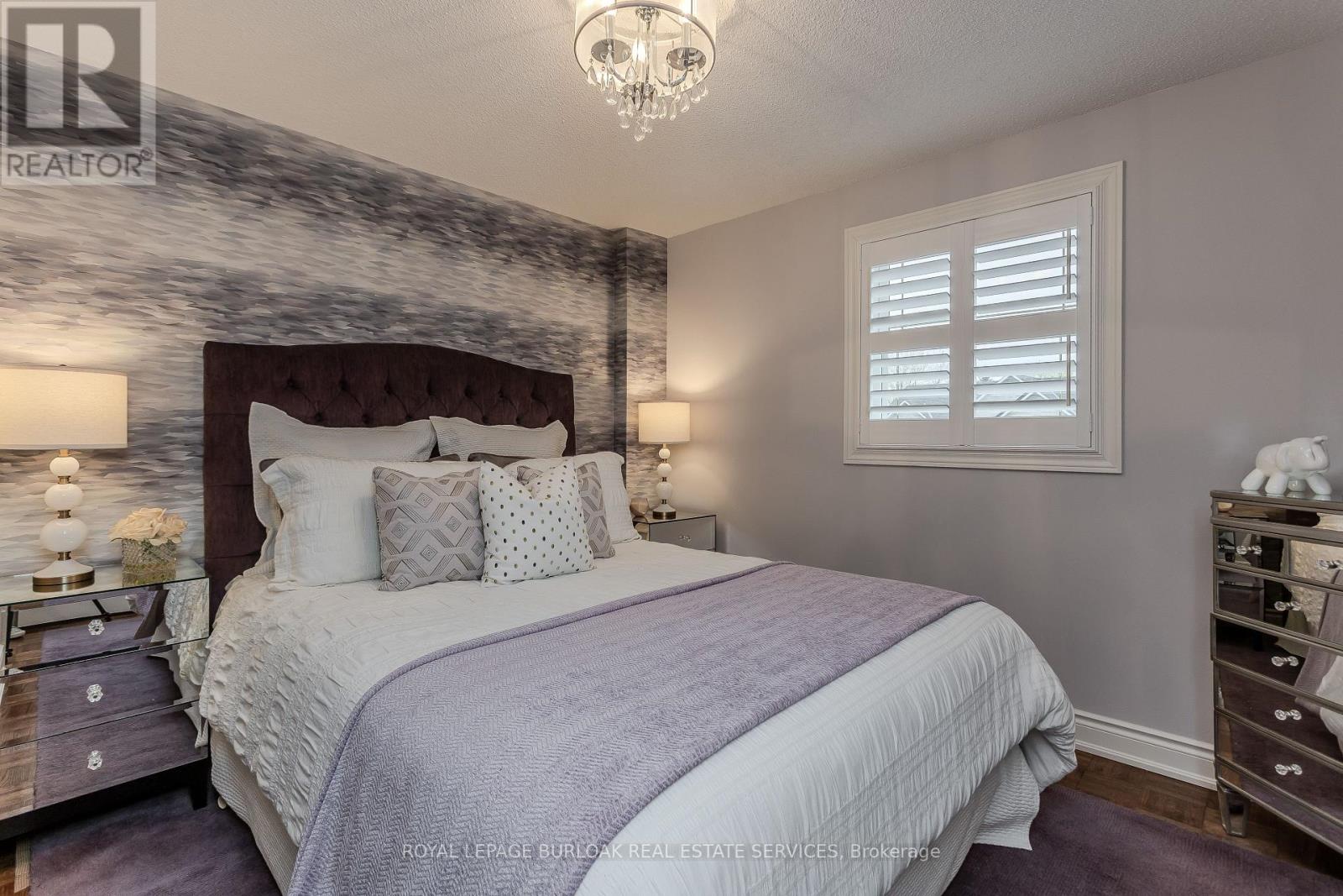 3199 DESMOND DRIVE - 21