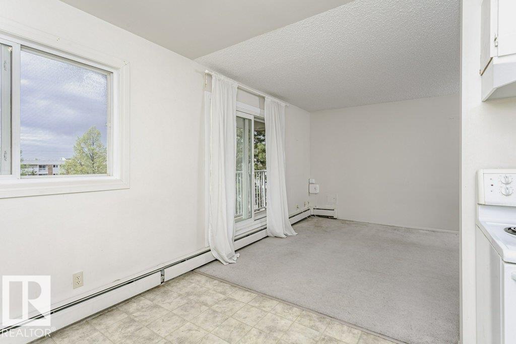 #71 11255 31 AV NW - 13