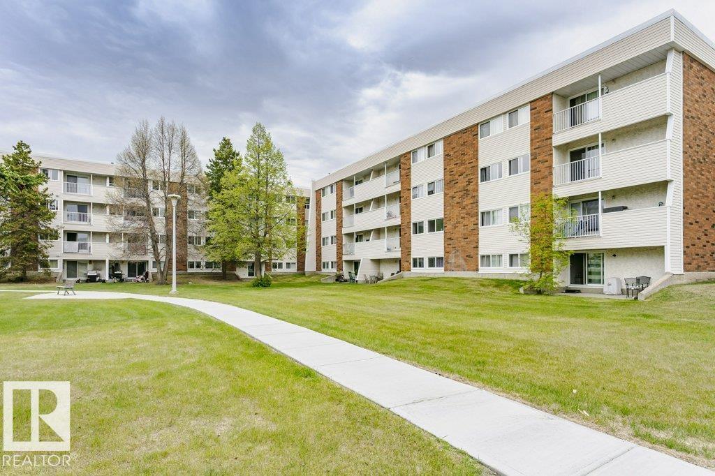 #71 11255 31 AV NW - 37