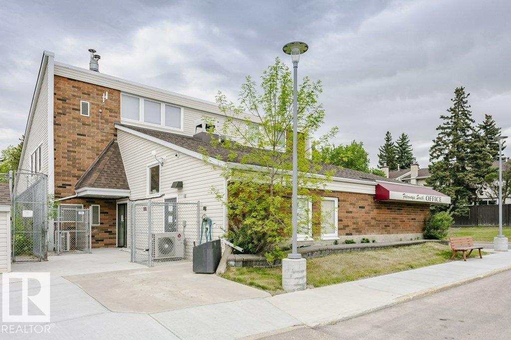 #71 11255 31 AV NW - 26