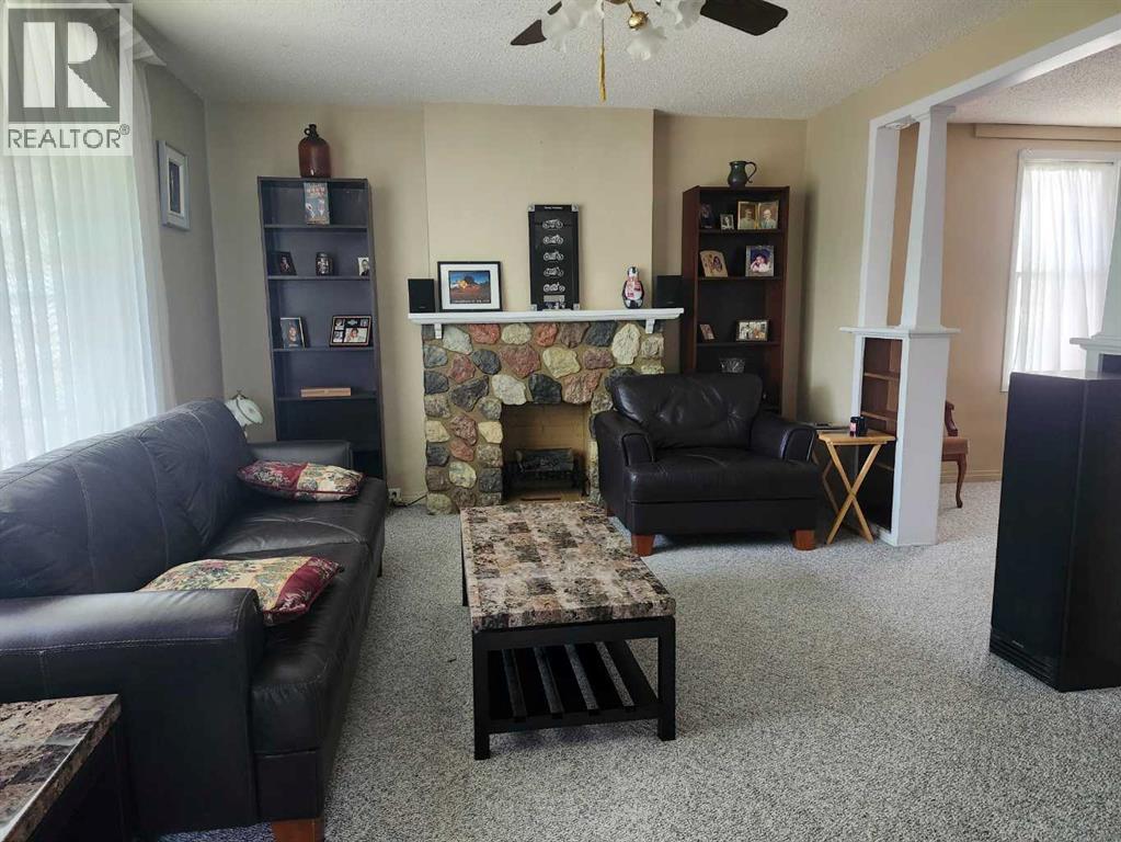 660 6 Avenue E - photo 4