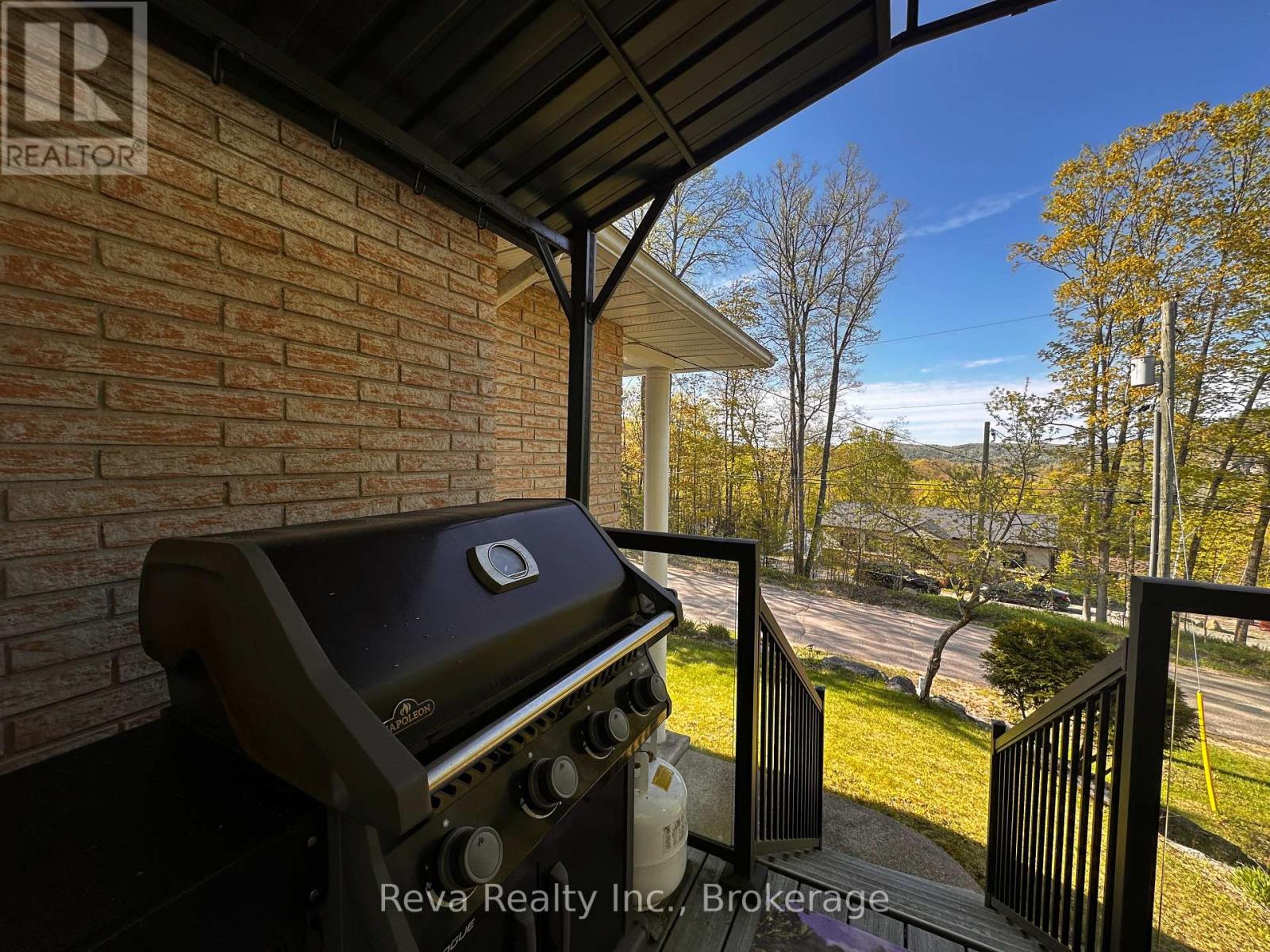 11 RIDGE ROAD - 12