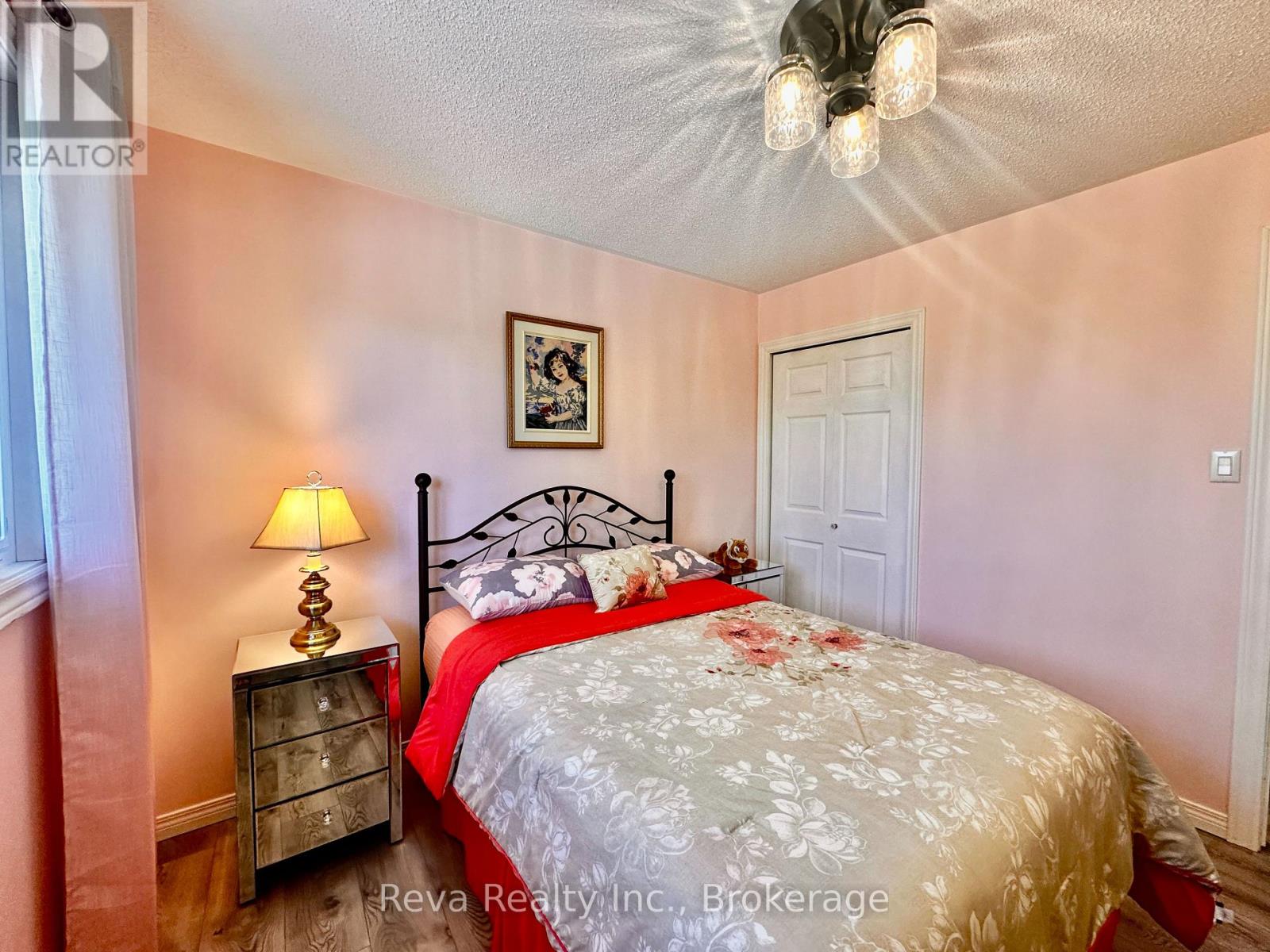 11 RIDGE ROAD - 20