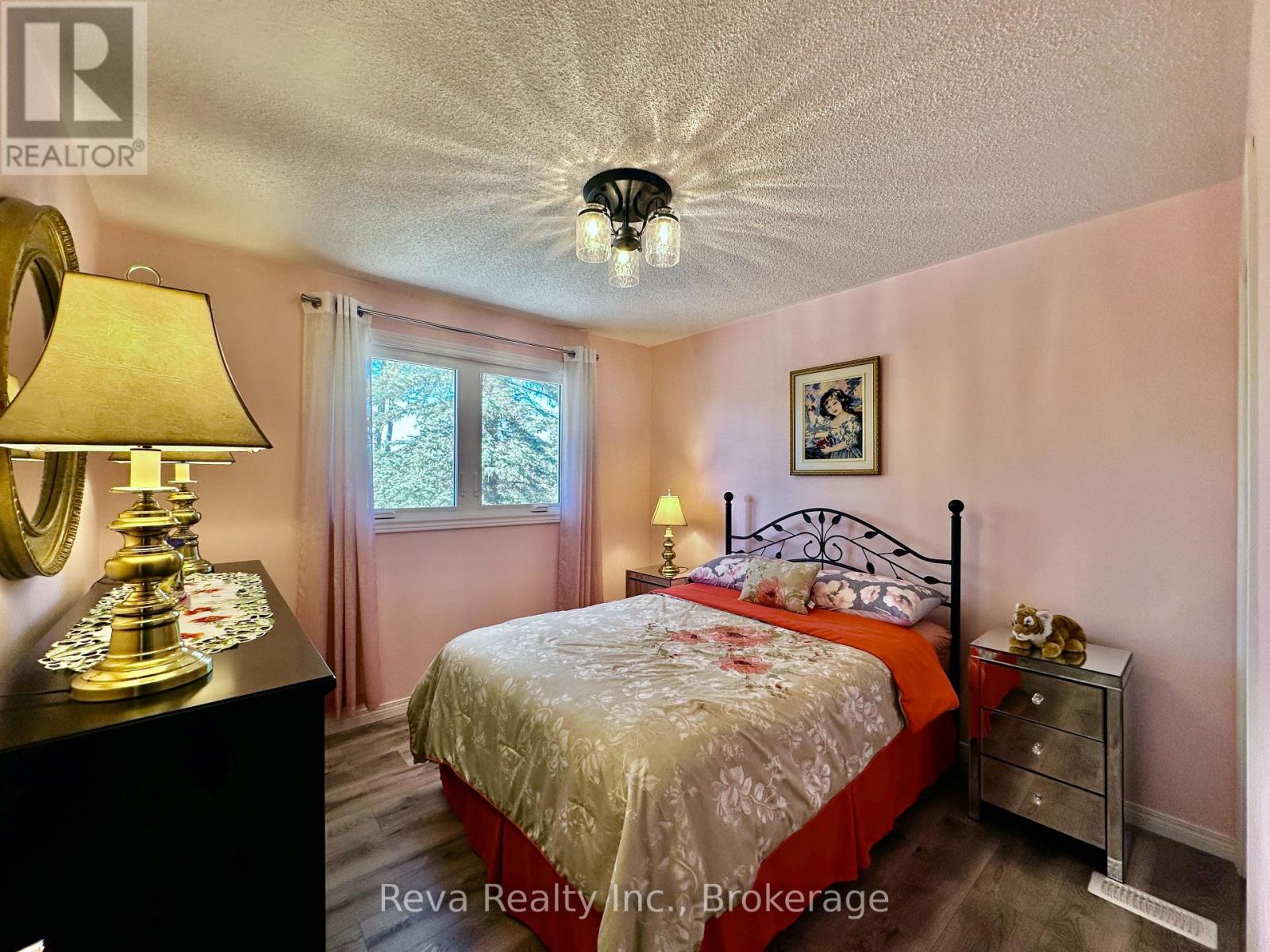11 RIDGE ROAD - 21