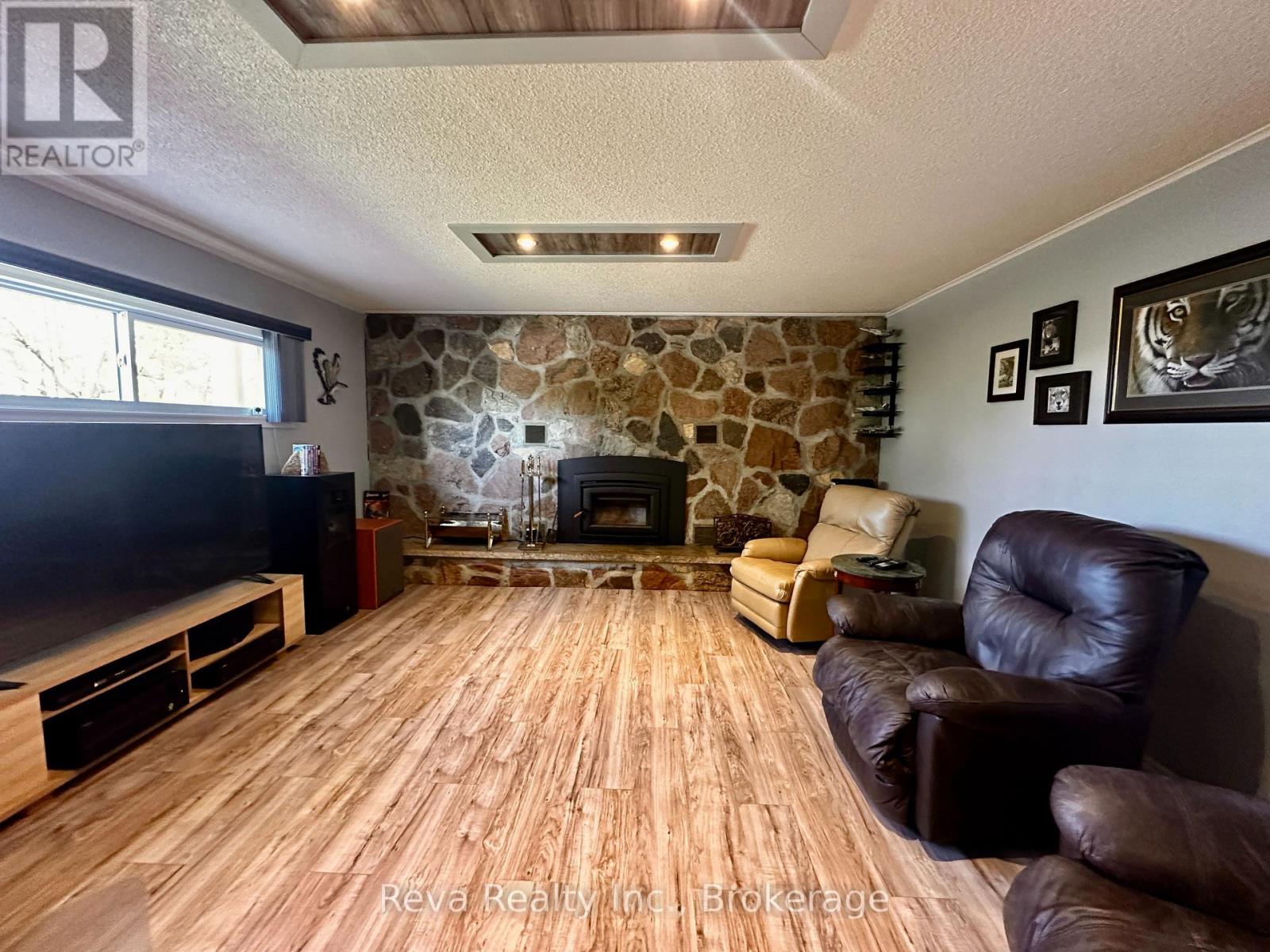 11 RIDGE ROAD - 27