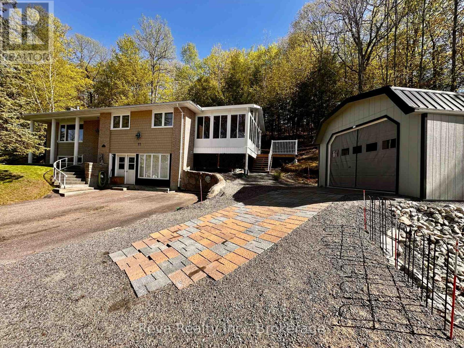 11 RIDGE ROAD - 33