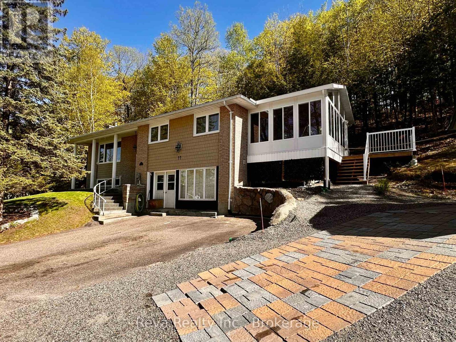 11 RIDGE ROAD - 4