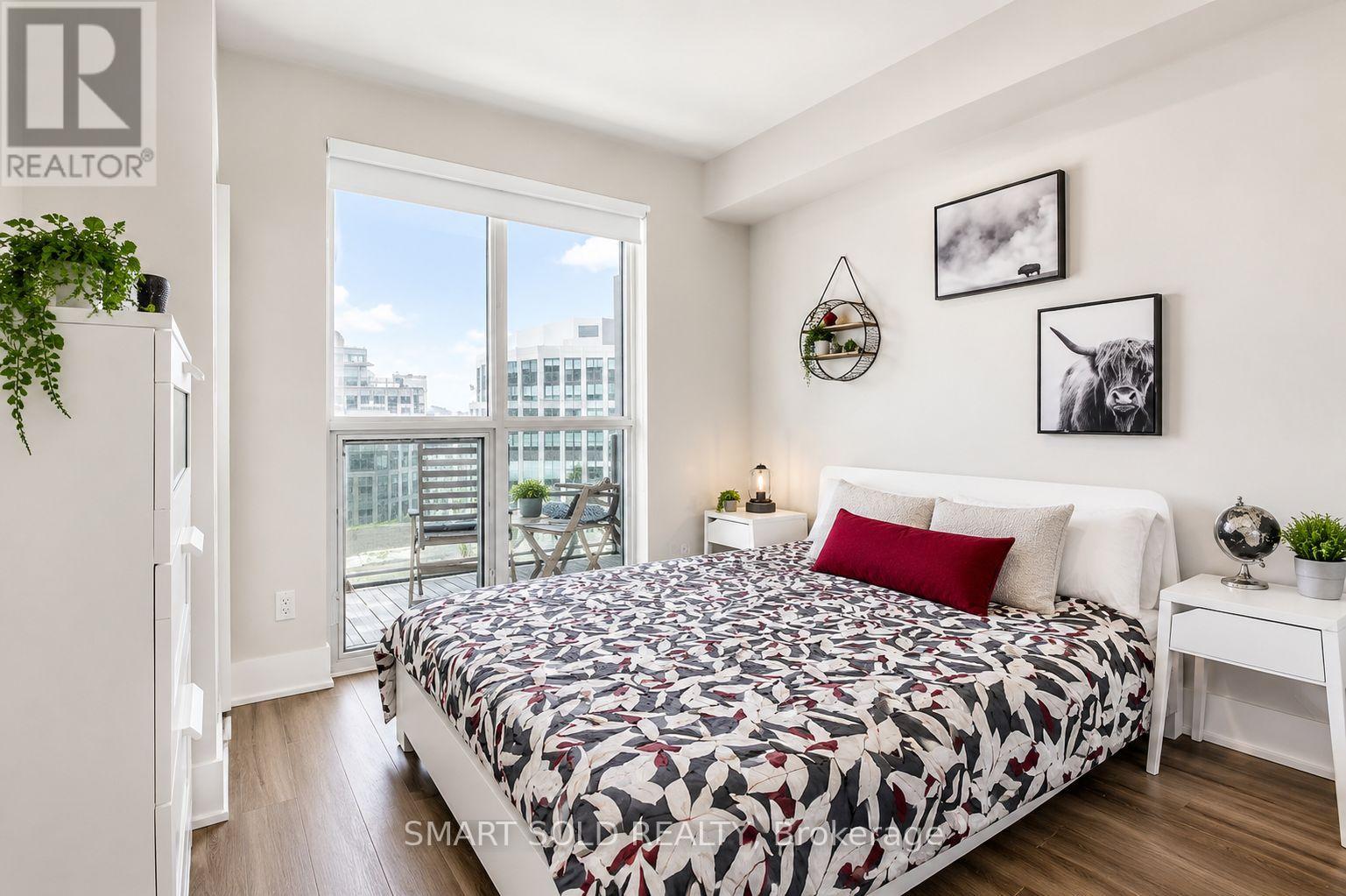 #1712 300 FRONT STREET W - 15