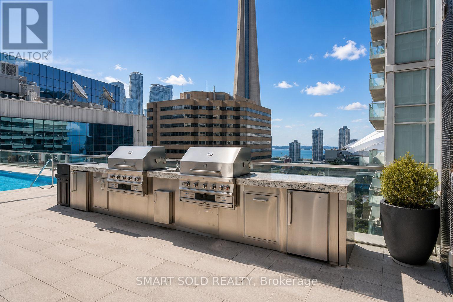 #1712 300 FRONT STREET W - 4