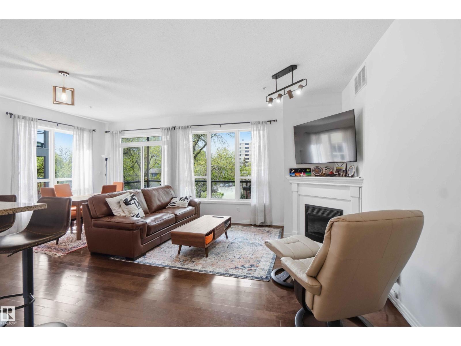#333 10023 110 ST NW - 15