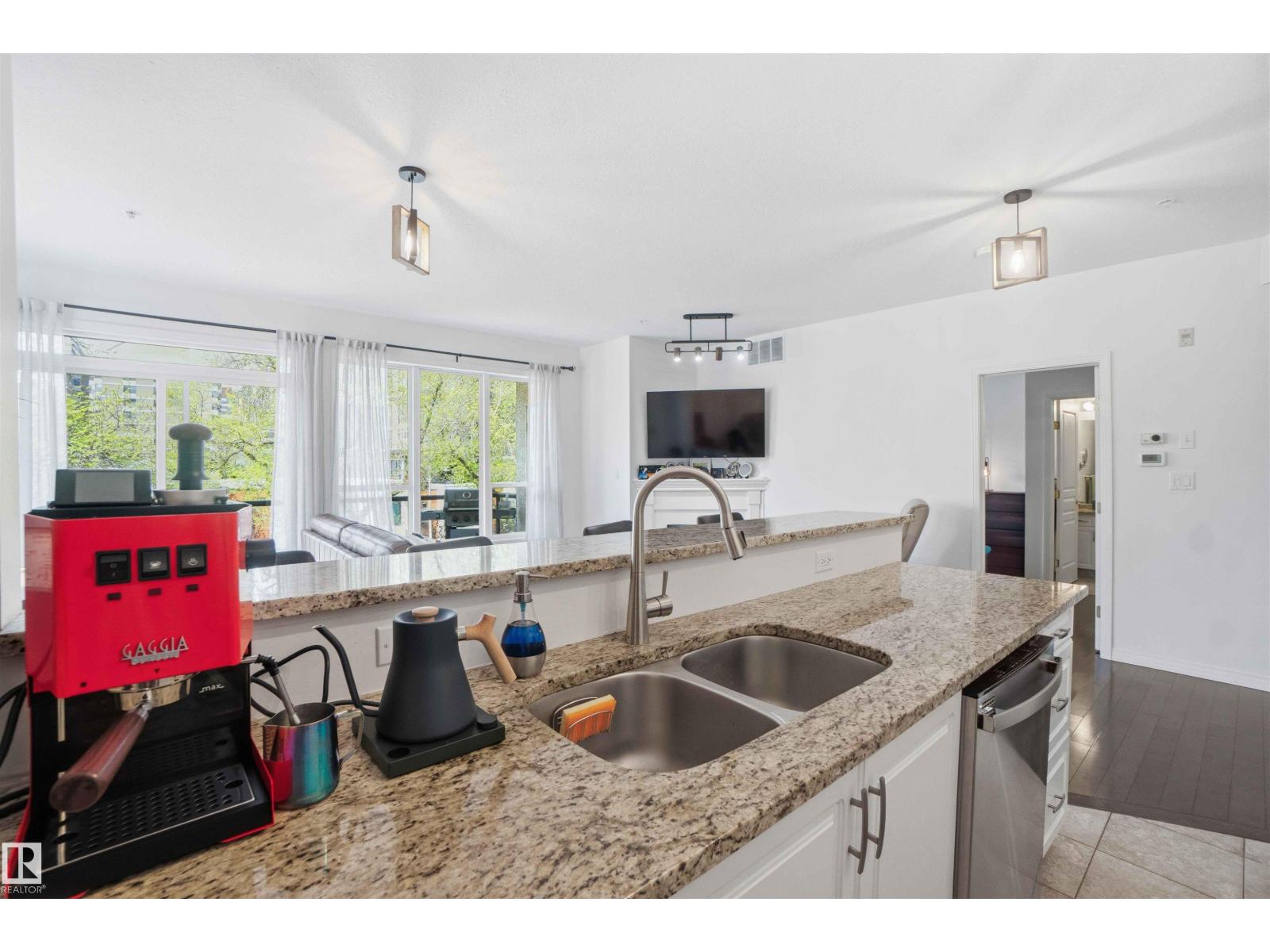 #333 10023 110 ST NW - 30