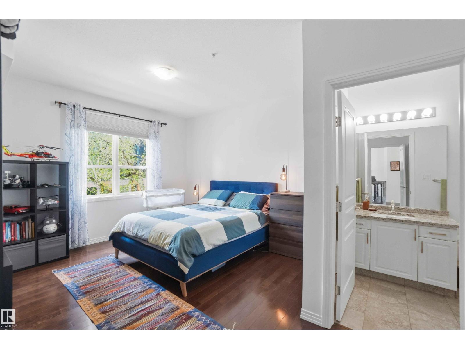 #333 10023 110 ST NW - 32