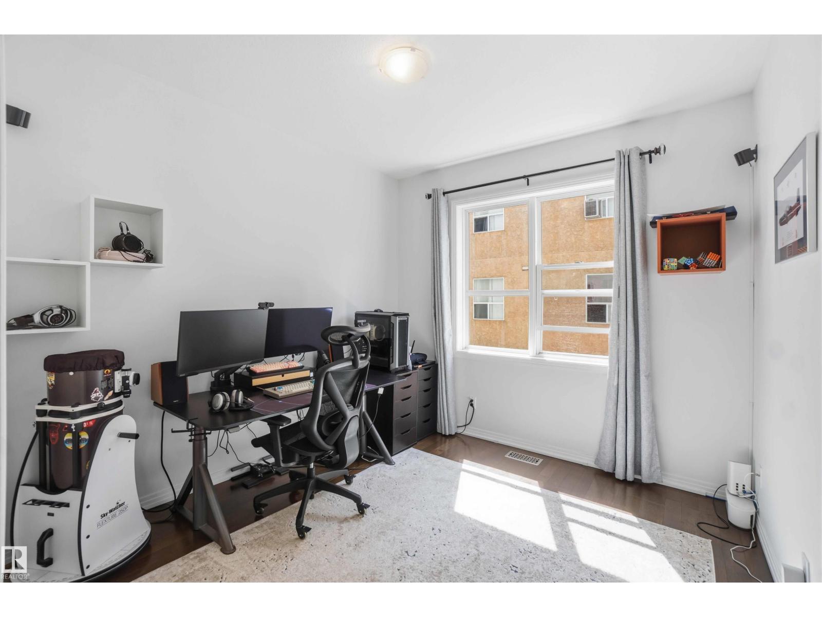 #333 10023 110 ST NW - 37