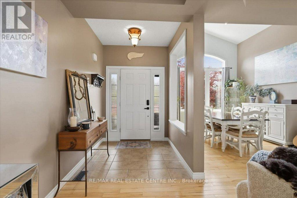 126 GOLDSCHMIDT CRESCENT - 4
