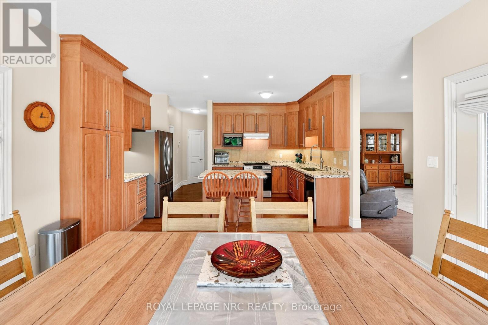 353 STATION STREET - 17