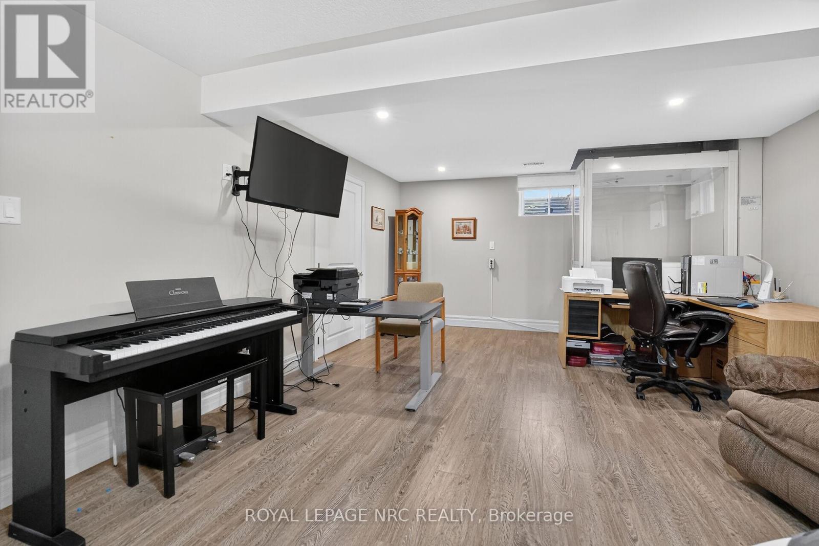 353 STATION STREET - 26