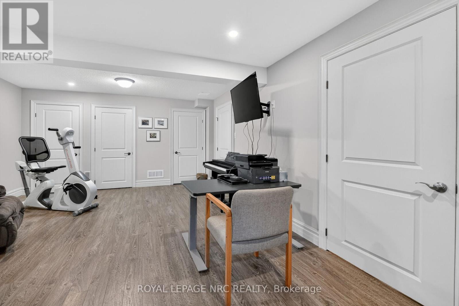 353 STATION STREET - 28